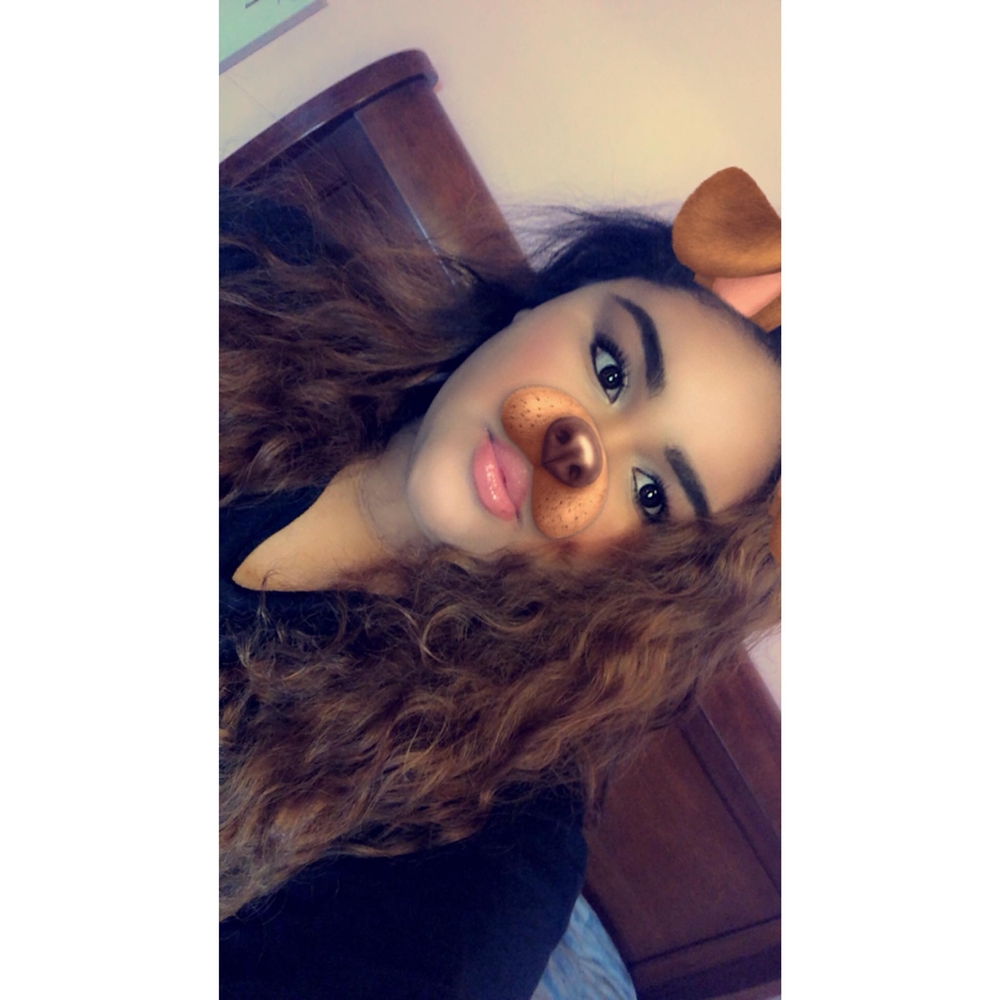 Meet your Posher, Adriana